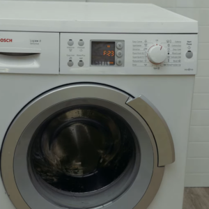 Read more about the article Błąd F23/E23 w pralce Bosch