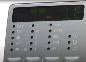 Read more about the article KODY BŁĘDÓW PRALKI SAMSUNG LE, LE1, E9