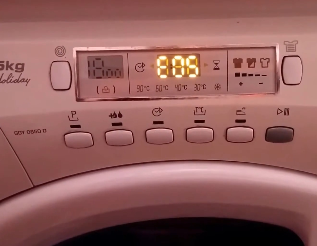 Read more about the article Bemowo naprawa pralki – błąd E05 w pralce Candy: co oznacza i jak go usunąć