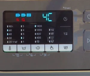 Błąd 4C lub 4E w pralce Samsung – serwis pralek Bielany