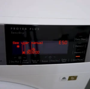 Błąd E50 w pralce Electrolux – diagnostyka Naprawa Wola