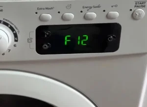 Pralka Indesit z błędem F12 na wyświetlaczu – Naprawa Pralek Na Bielanach