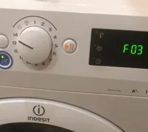 Pralka Indesit z błędem F03 lub F3 na wyświetlaczu – naprawa pralek Warszawa